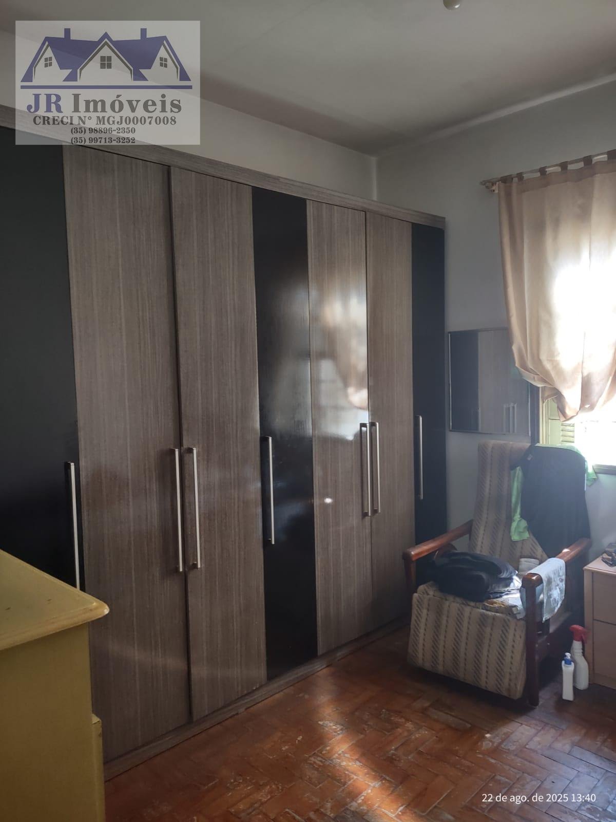 Casa à venda com 3 quartos, 2 banheiros, 3 vagas e 282m² no Jardim Esper, Jacareí (SP) — foto 11 de 12