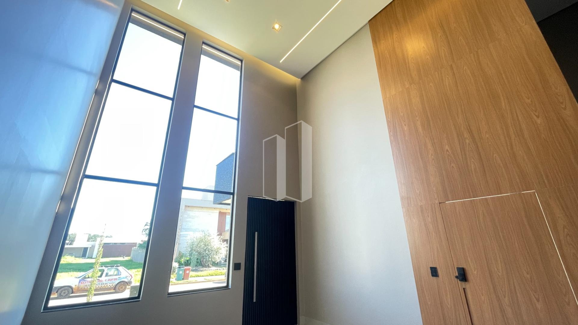 Casa à venda com 4 quartos, 4 suítes, 4 vagas e 283m² no Jardins França, Goiânia (GO) — foto 13 de 28