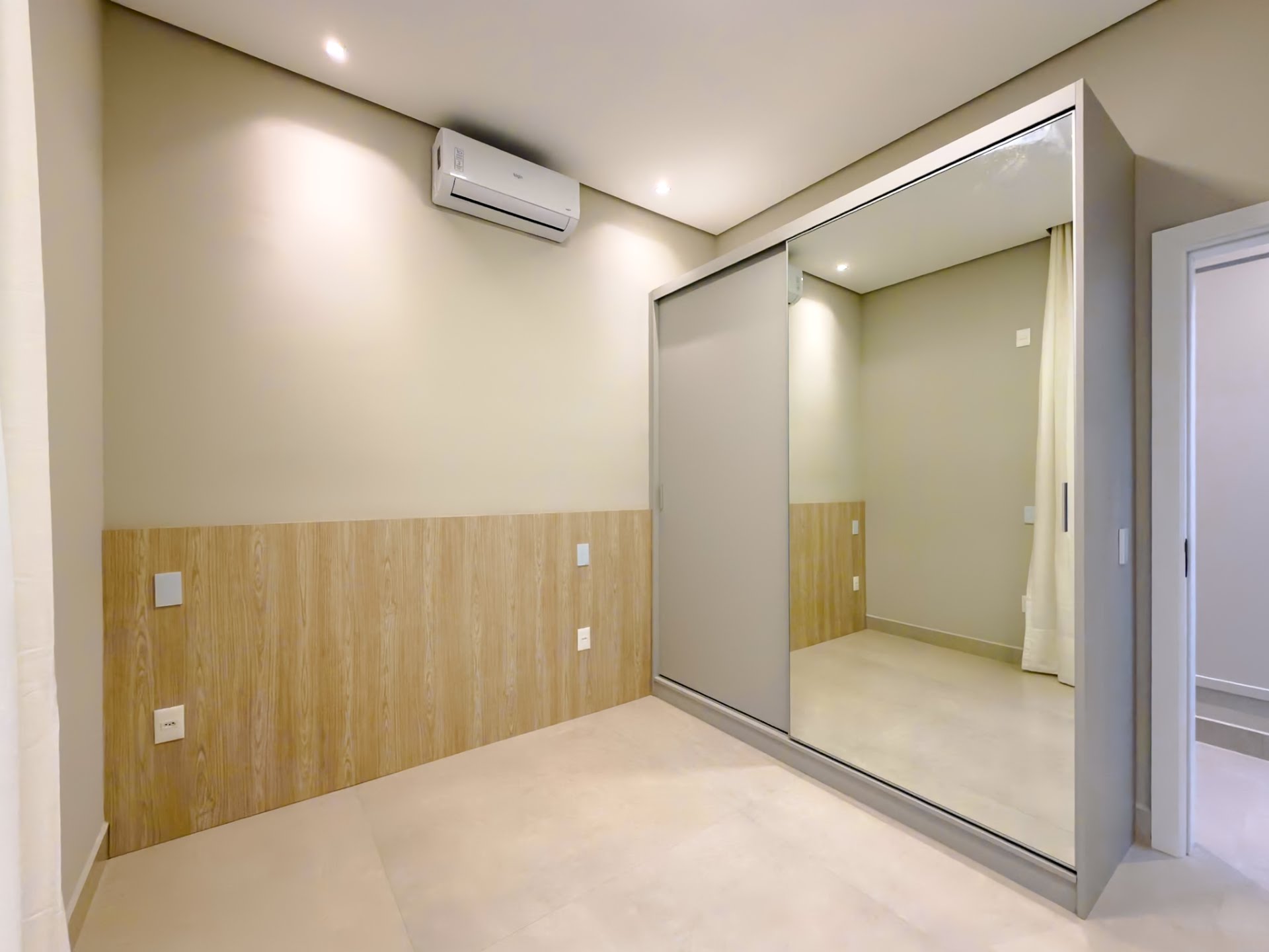 Casa à venda com 3 quartos, 3 suítes, 4 vagas e 193m² no Dona Maria Cândida, Indaiatuba (SP) — foto 15 de 30