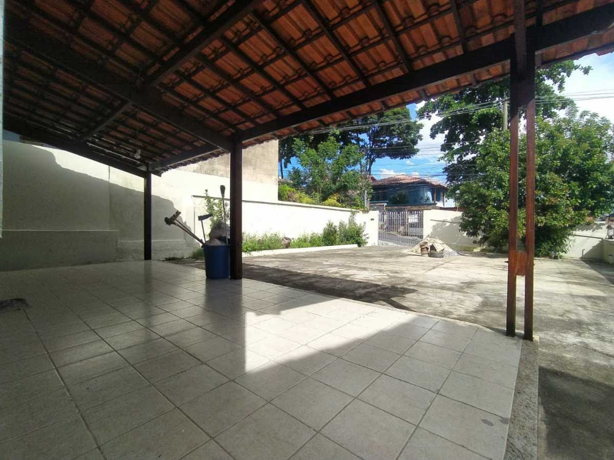 Casa à venda com 4 quartos, 2 banheiros, 10 vagas e 117m² no Minascaixa, Belo Horizonte — foto principal