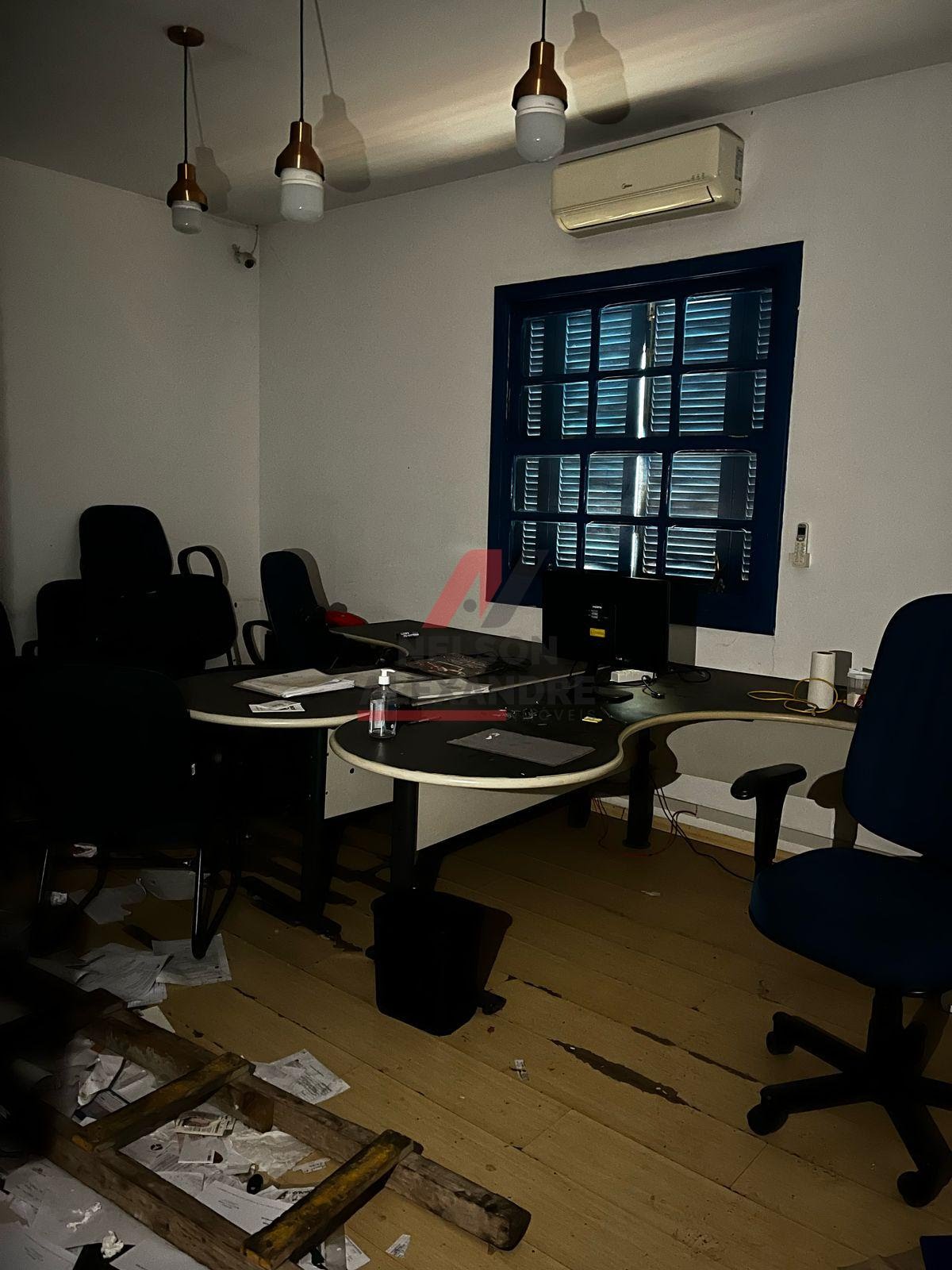 Casa, 3 quartos, 250 m² - Foto 11