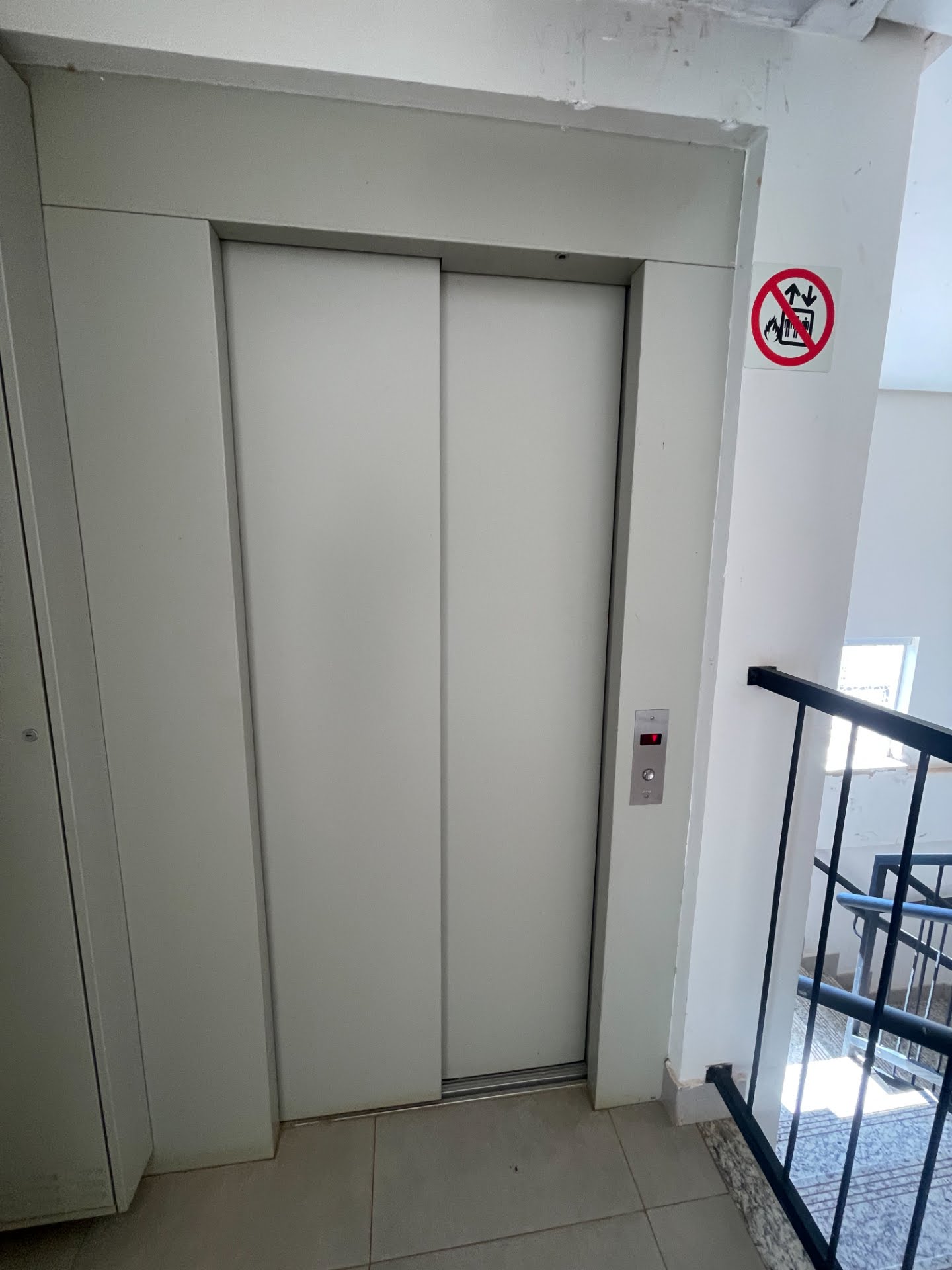 Apartamento à venda com 2 quartos, 1 banheiro, 2 vagas e 70m² no Cidade, Paracatu (MG) — foto 17 de 23