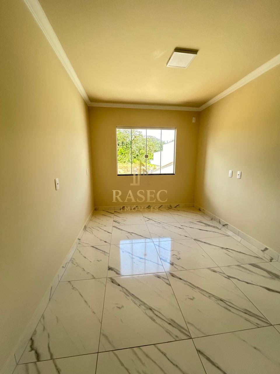 Casa à venda com 3 quartos, 1 suíte, 1 vaga e 79m² no São João, Brusque (SC) — foto 9 de 11