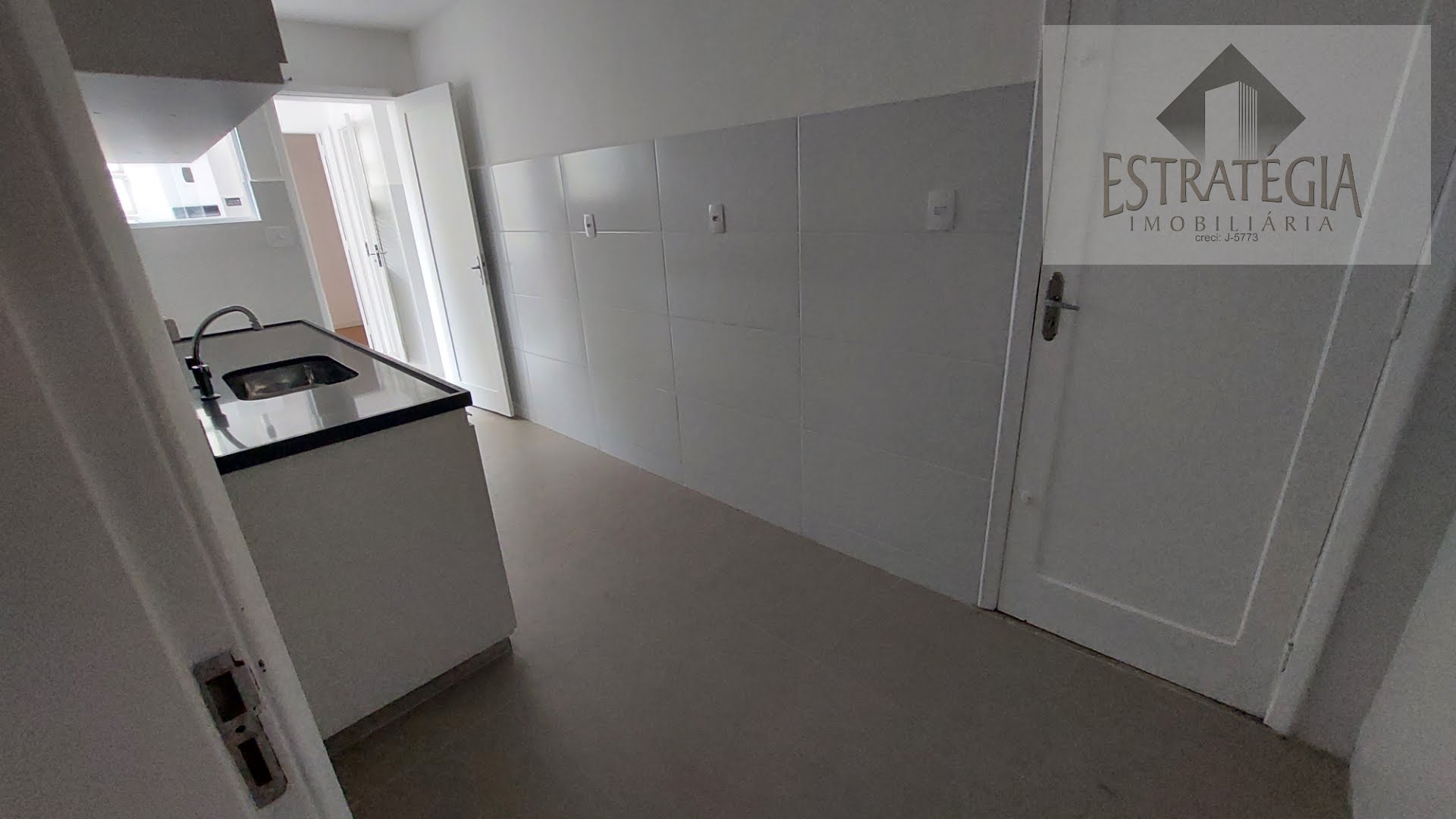Apartamento à venda com 2 quartos, 1 banheiro, 1 vaga e 84m² no Saldanha Marinho, Petrópolis (RJ) — foto 8 de 9