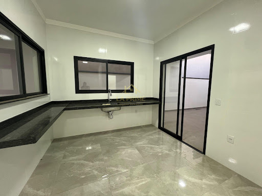 Casa à venda no Condomínio Villagio Wanel – Sorocaba/SP 143m² de área construída, 03 dormitórios, sendo 3 suítes, 01 com closet e 04 vagas de garagem.