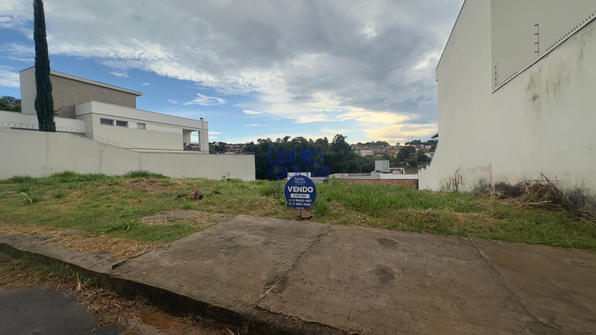 Terreno à venda com 360m² de terreno no Jardim Cecília, Araxá (MG) — foto 3 de 3