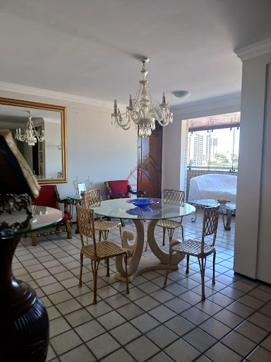 Apartamento em Joquei Clube  -  Teresina