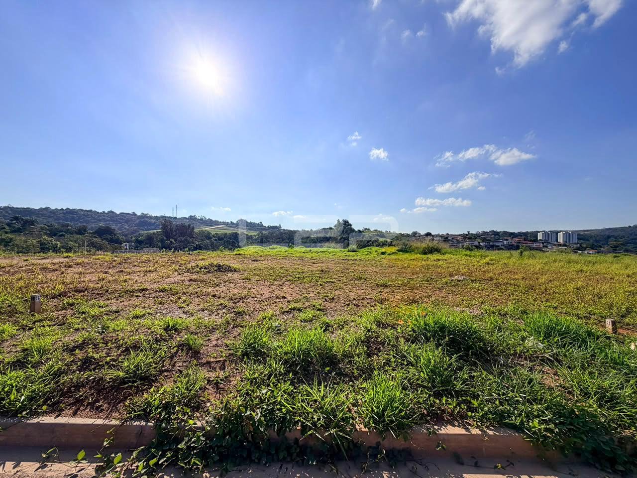 Terreno à venda com 250m² de terreno no Jardim Japão, Itupeva — foto principal