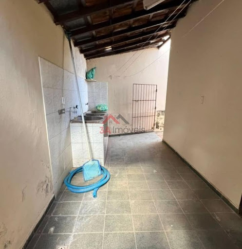 Casa a venda no bairro santa luzia 