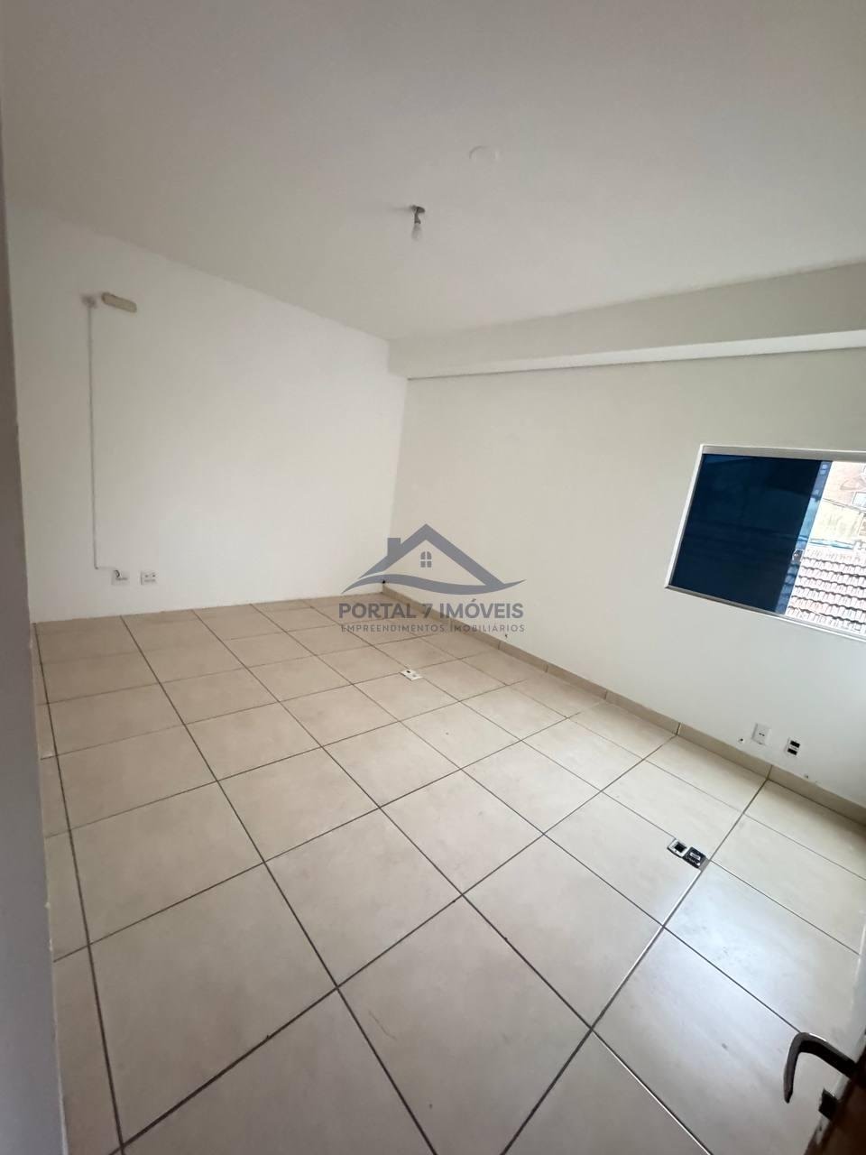 Comercial para alugar com 2 banheiros, 2 vagas e 182m² no Centro, Sete Lagoas (MG) — foto 8 de 15