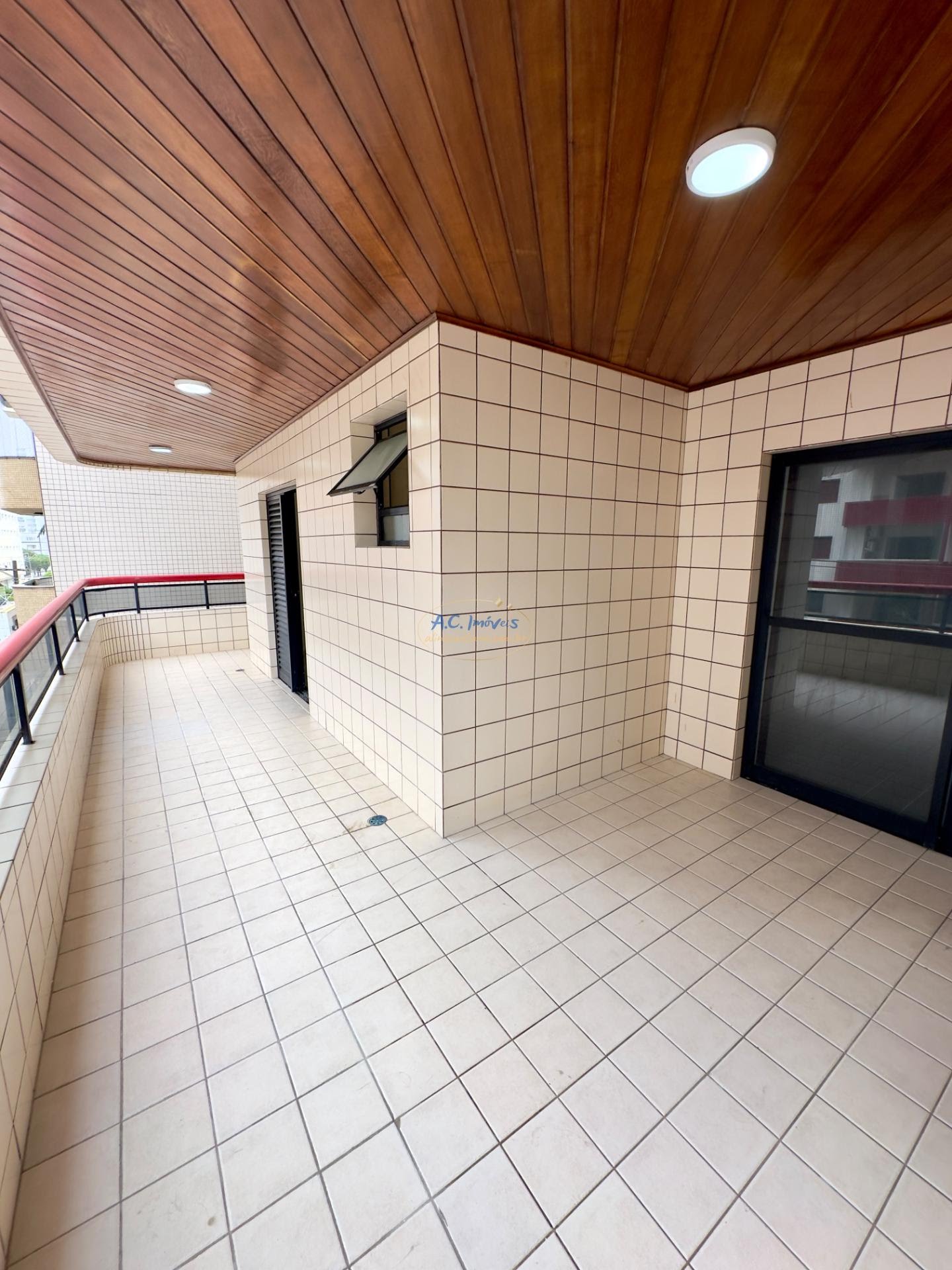 Apartamento à venda com 3 quartos, 2 suítes, 2 vagas e 131m² no Vila Tupi, Praia Grande (SP) — foto 3 de 24