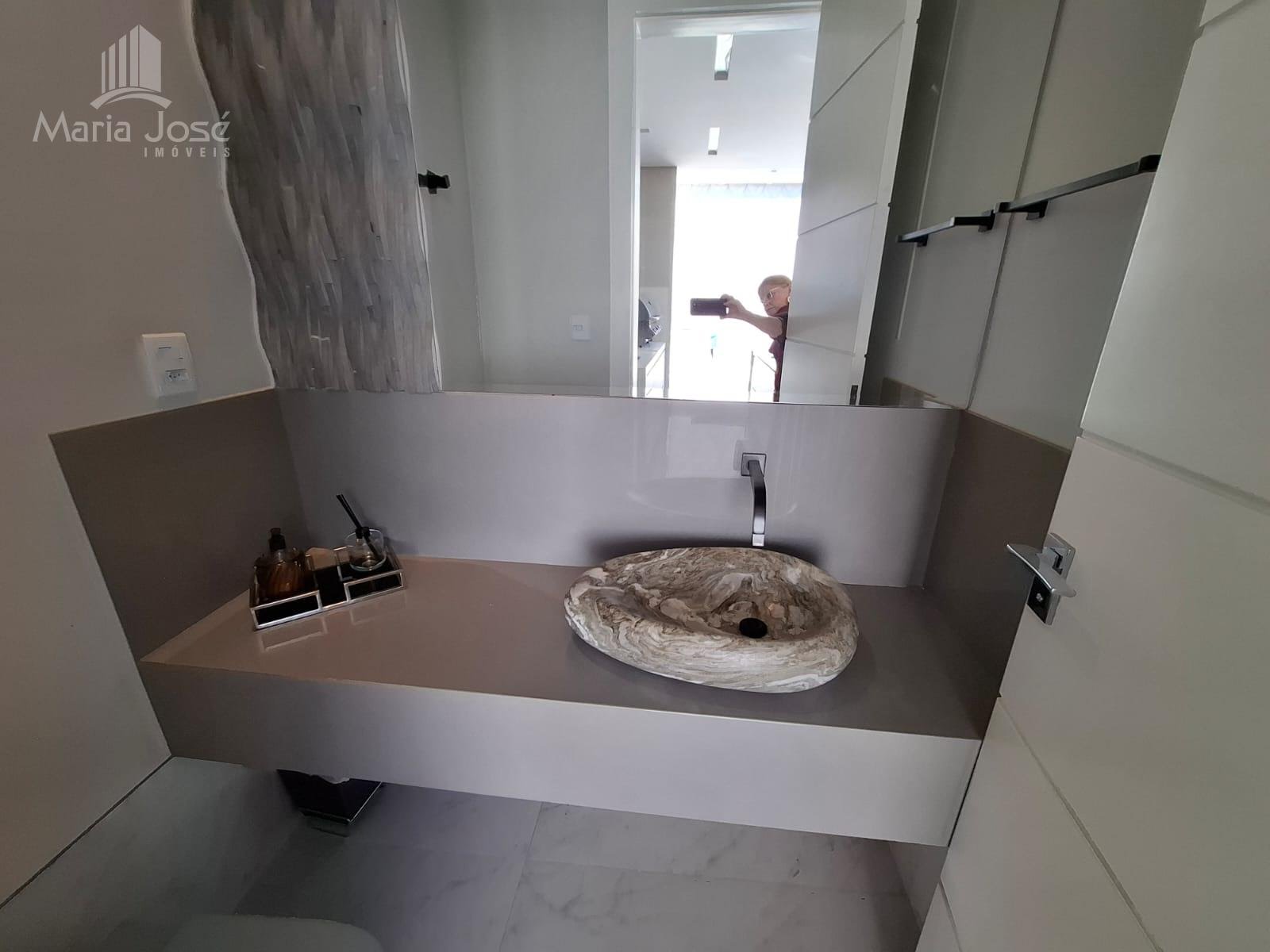 Casa à venda com 4 quartos, 2 suítes, 2 vagas e 400m² no Iporanga, Sete Lagoas (MG) — foto 18 de 30