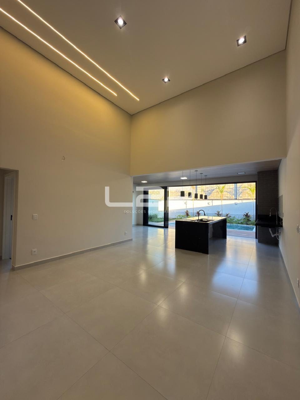 Casa à venda com 3 quartos, 1 suíte, 4 vagas e 220m² no Medeiros, Jundiaí (SP) — foto 11 de 30