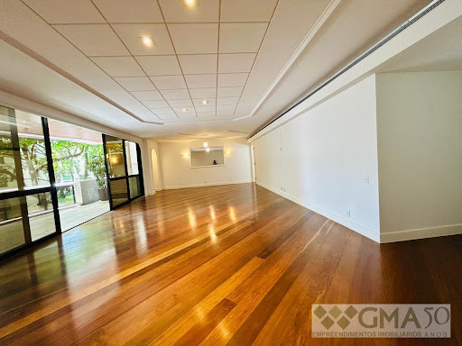 Apartamento em Leblon  -  Rio de Janeiro