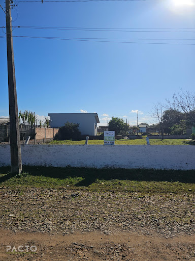 Terreno à Venda no Centro de Balneário Arroio do Silva 360m²
