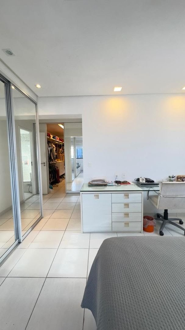 Apartamento à venda com 4 quartos, 4 suítes, 3 vagas e 230m² no Torre, Recife (PE) — foto 28 de 30