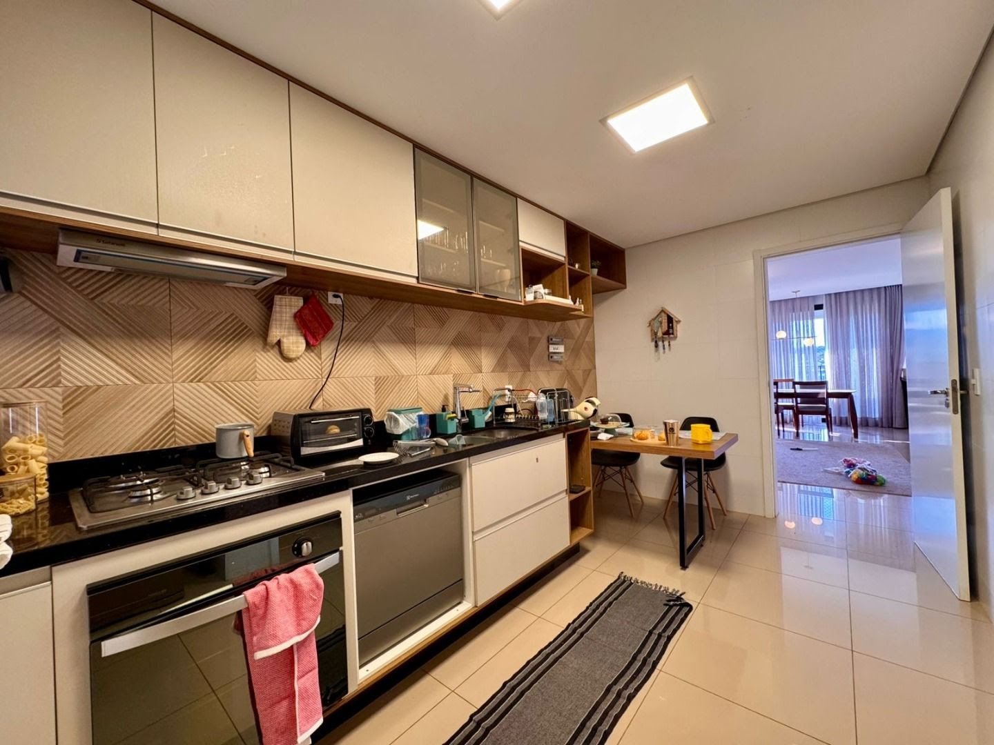 Apartamento à venda com 3 quartos, 3 suítes, 2 vagas e 134m² no Jardim Olhos D Agua, Ribeirão Preto (SP) — foto 8 de 30