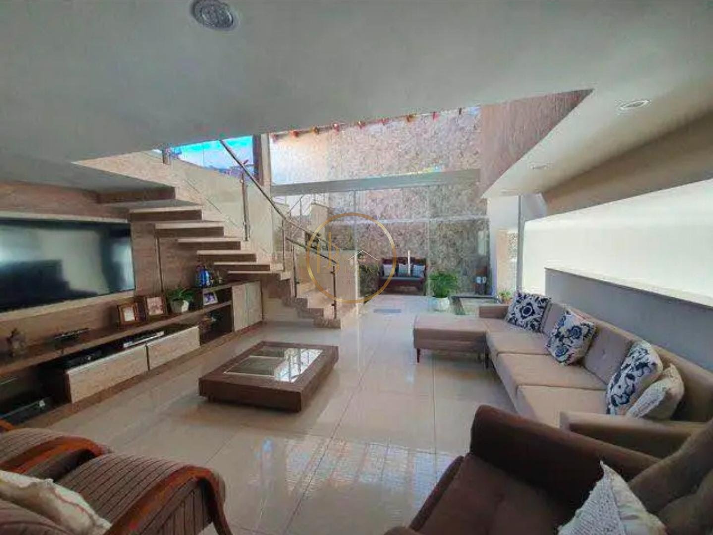 Casa à venda com 4 quartos, 1 suíte, 1 vaga e 199m² no Tabapiri, Porto Seguro (BA) — foto 2 de 13