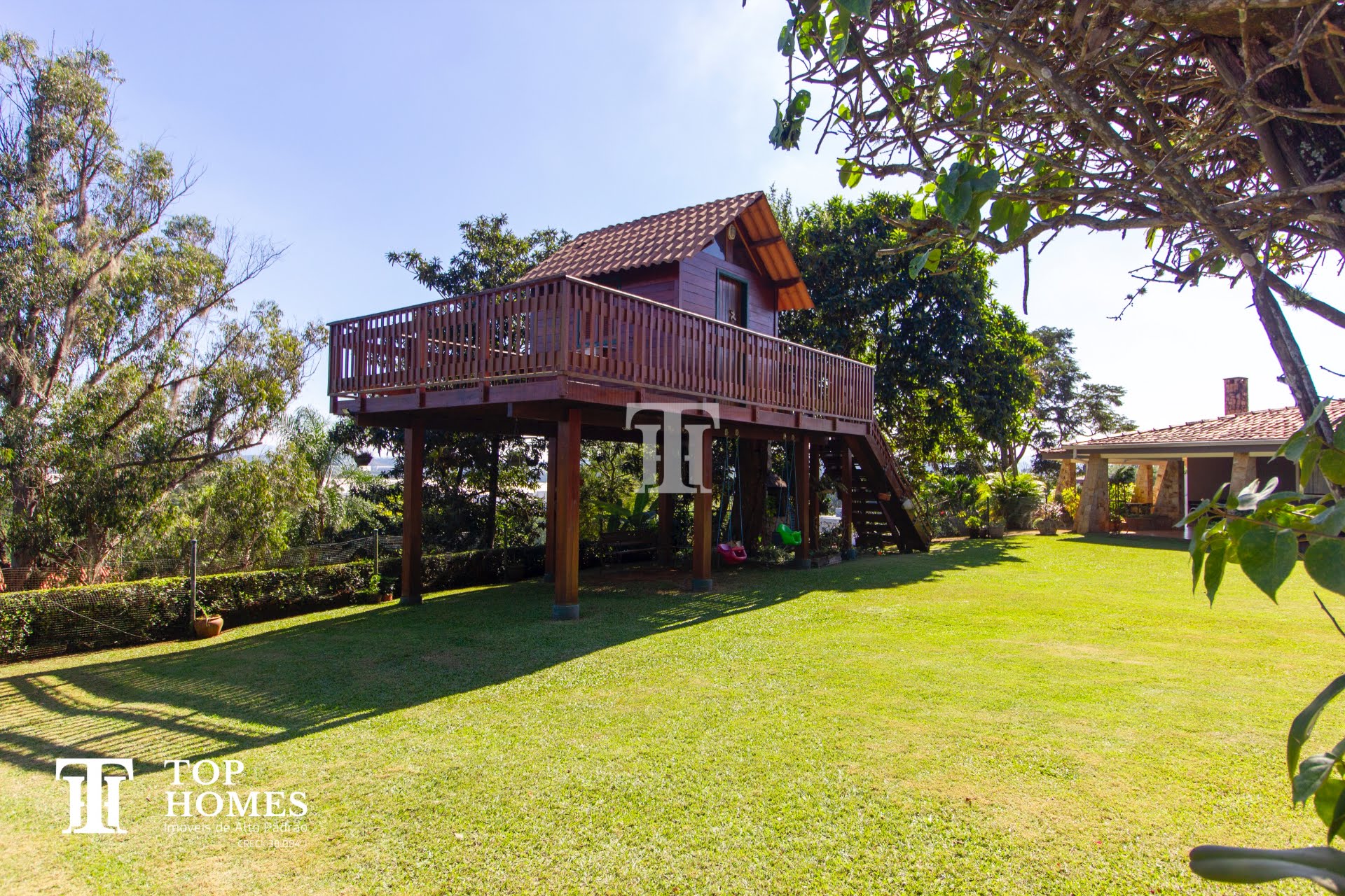 Casa chácara imóvel de alto padrão à venda no condomínio Village Scorpios II em Cajamar/SP