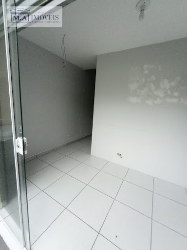 Conjunto / Sala em Sítio Cercado  -  Curitiba