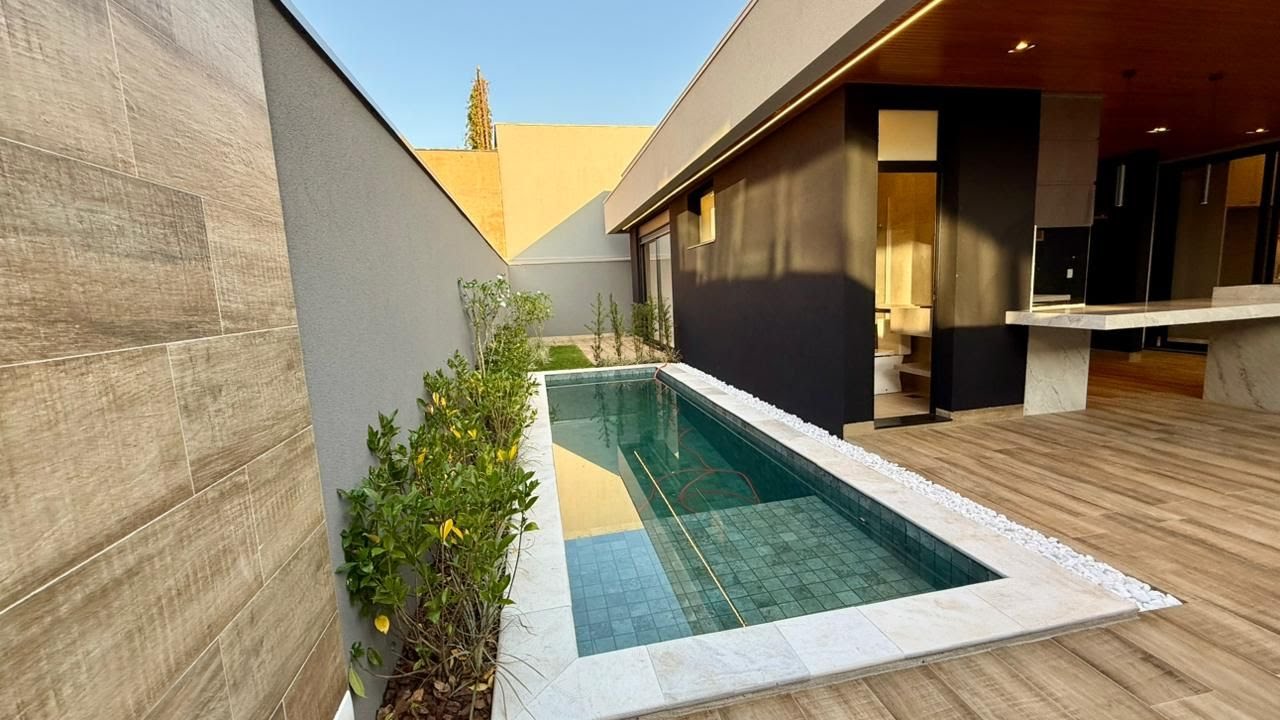 Casa à venda com 4 quartos, 4 suítes, 4 vagas e 263m² no Loteamento Terras de Siena, Ribeirão Preto (SP) — foto 2 de 30