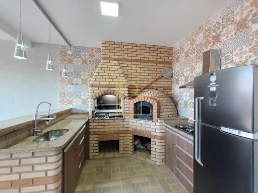 Casa moderna em Jardim Vitoria  -  Poços de Caldas