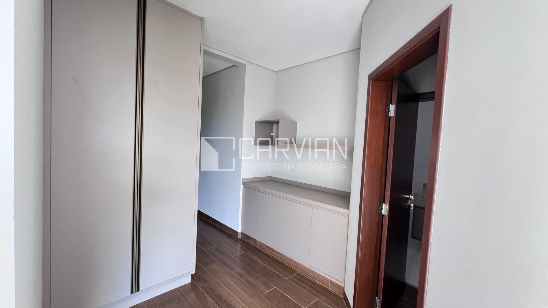 Casa à venda com 3 quartos, 3 suítes, 2 vagas e 247m² no Jardim Cybelli, Ribeirão Preto (SP) — foto 4 de 29