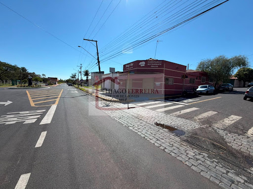 Casa Comercial em Avenida Padre Pio Corso  -  Santa Rita do Passa Quatro