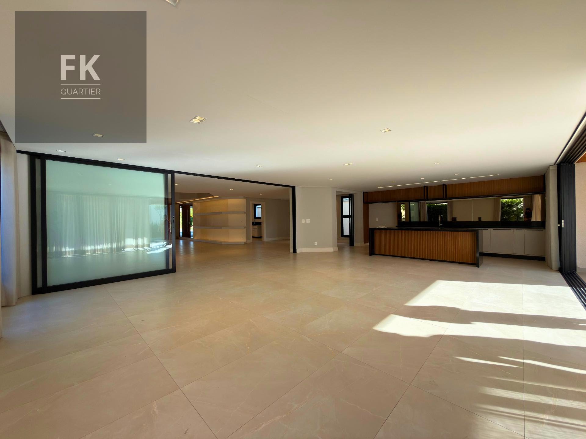 Casa à venda com 4 quartos, 4 suítes, 5 vagas e 600m² no Alphaville Residencial Zero, Barueri (SP) — foto 4 de 30