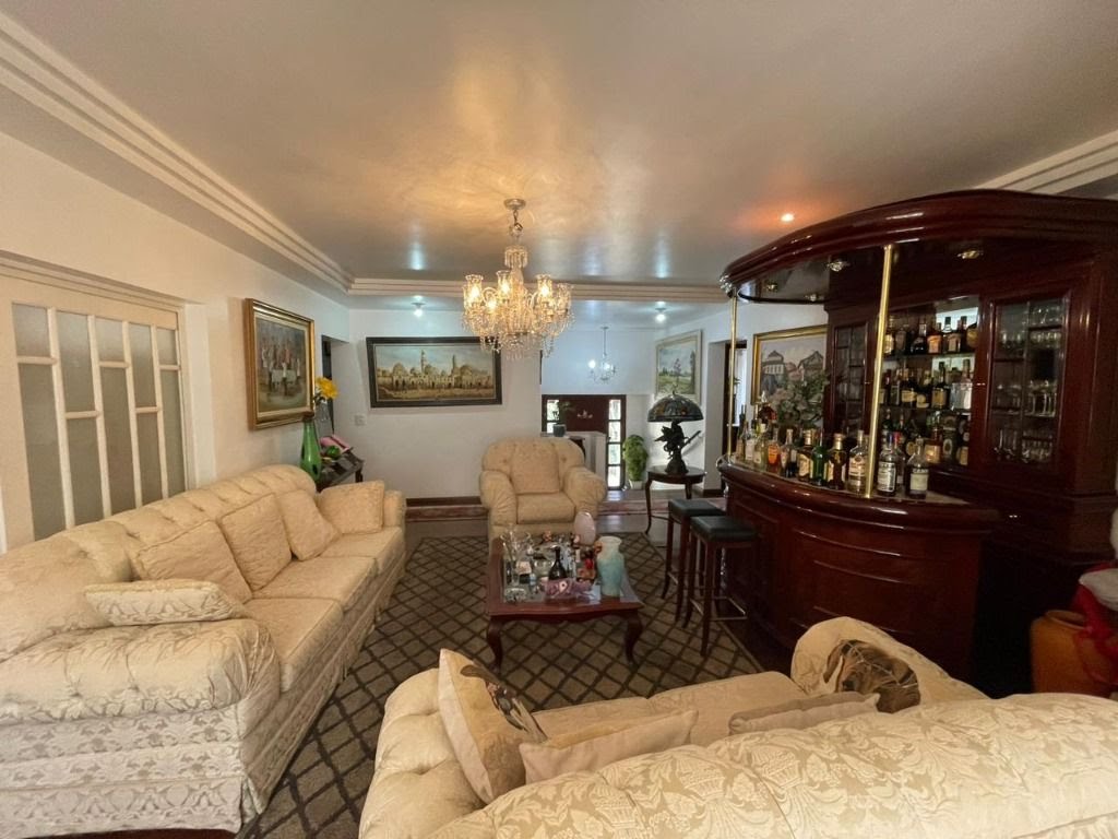 Casa à venda com 3 quartos, 3 suítes, 8 vagas e 570m² no Condominio Arujazinho I II III, Arujá (SP) — foto 9 de 30