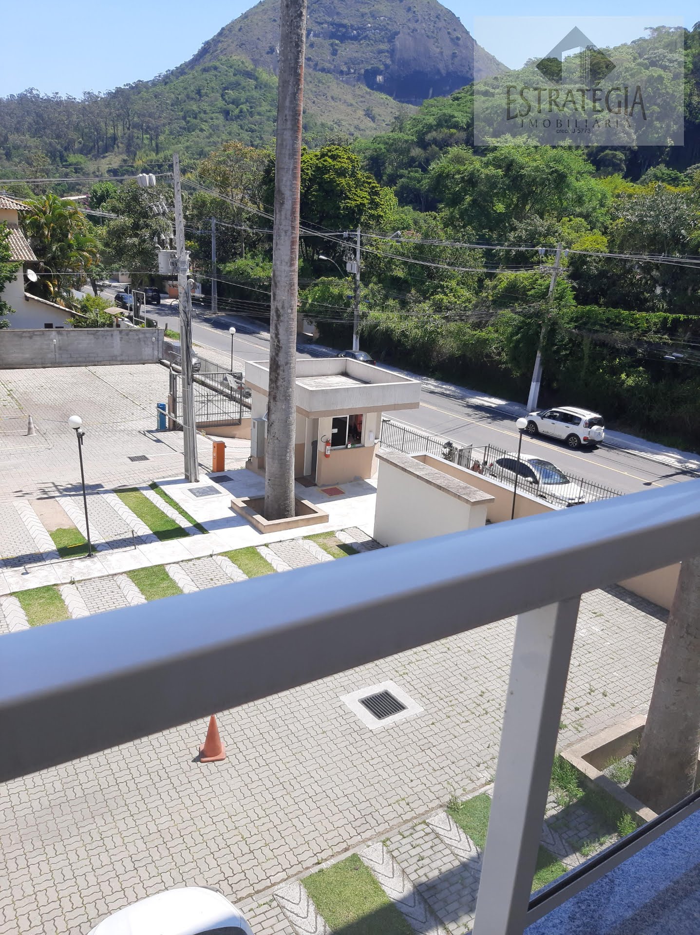 Apartamento à venda com 2 quartos, 1 banheiro, 1 vaga e 61m² no Corrêas, Petrópolis (RJ) — foto 11 de 12