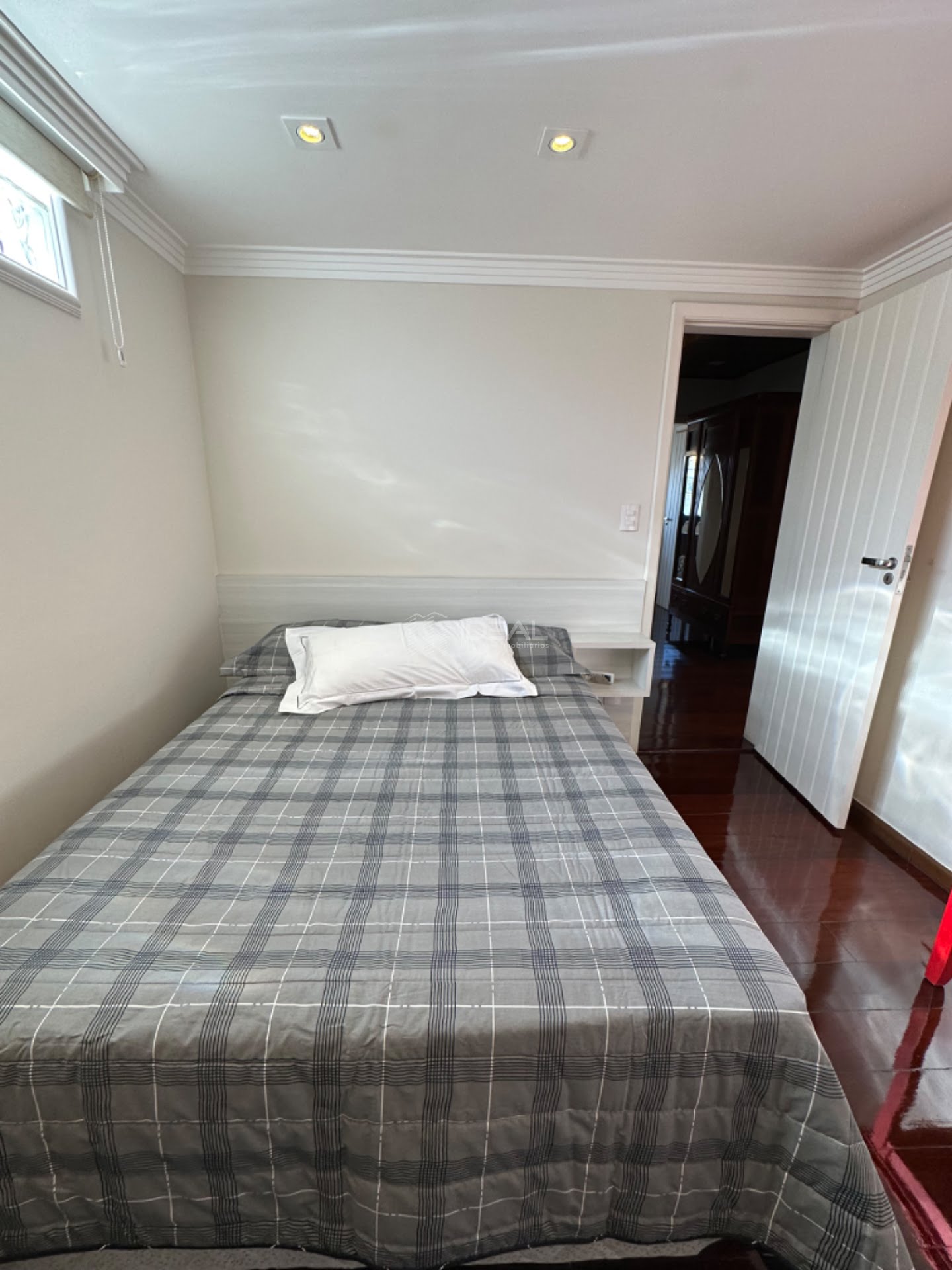 Casa à venda com 4 quartos, 3 suítes, 2 vagas e 250m² no Centro, Campos dos Goytacazes (RJ) — foto 27 de 30