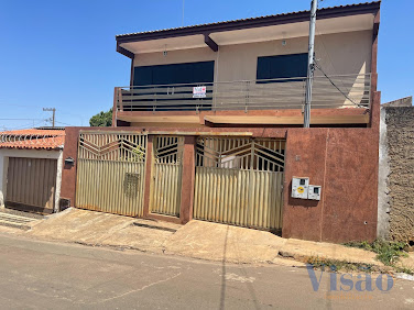 Casa Sobrado à venda em Nsa Aparecida, Paracatu | 3 Suítes