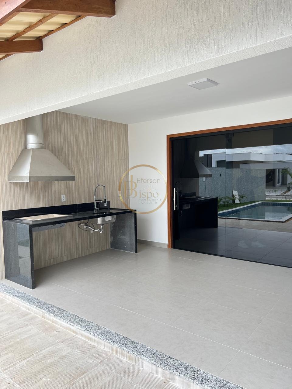 Casa à venda com 3 quartos, 3 suítes, 2 vagas e 230m² no Orla Norte, Porto Seguro (BA) — foto 7 de 9