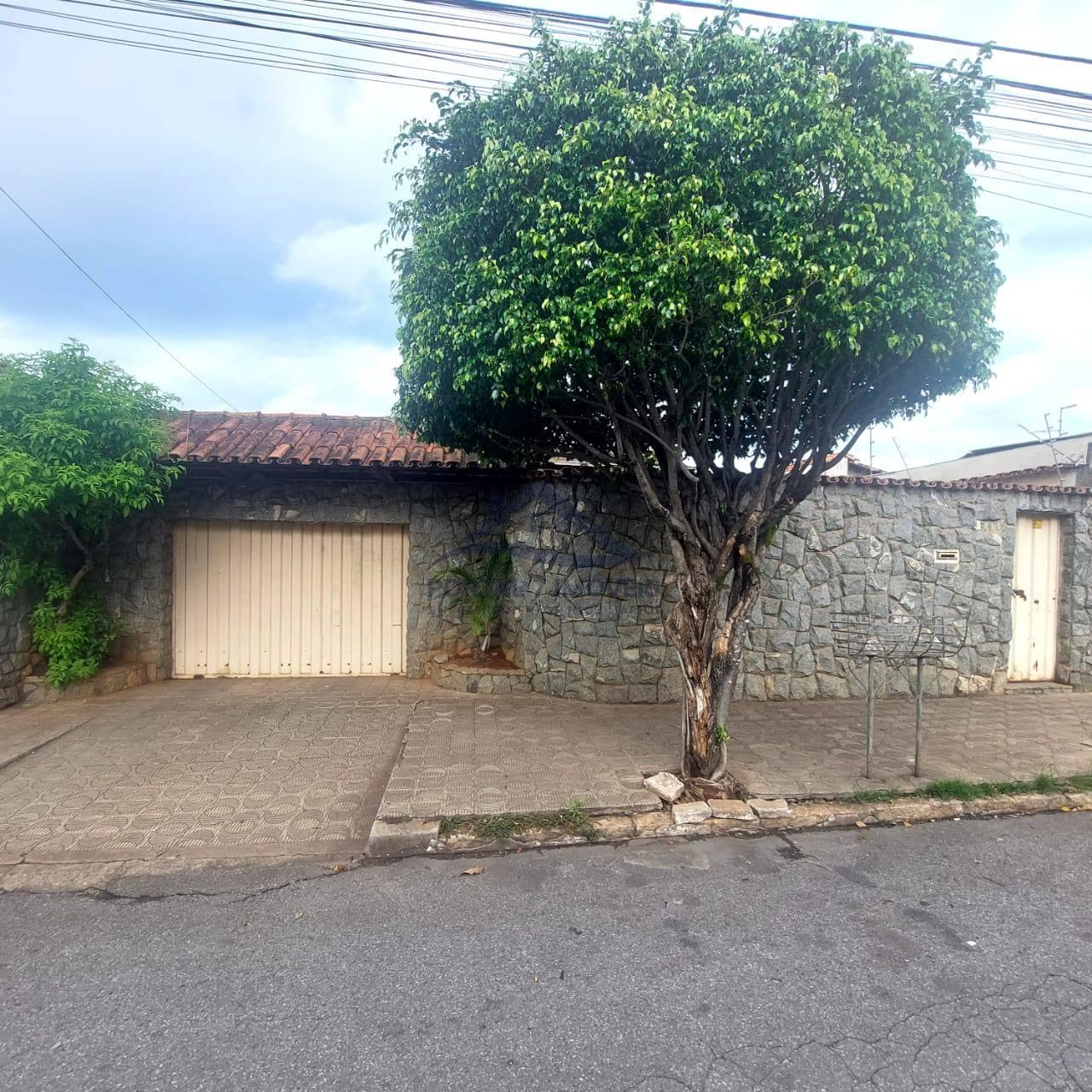 Casa à venda com 3 quartos, 2 banheiros, 2 vagas e 300m² no Boa Vista, Sete Lagoas (MG) — foto 20 de 20
