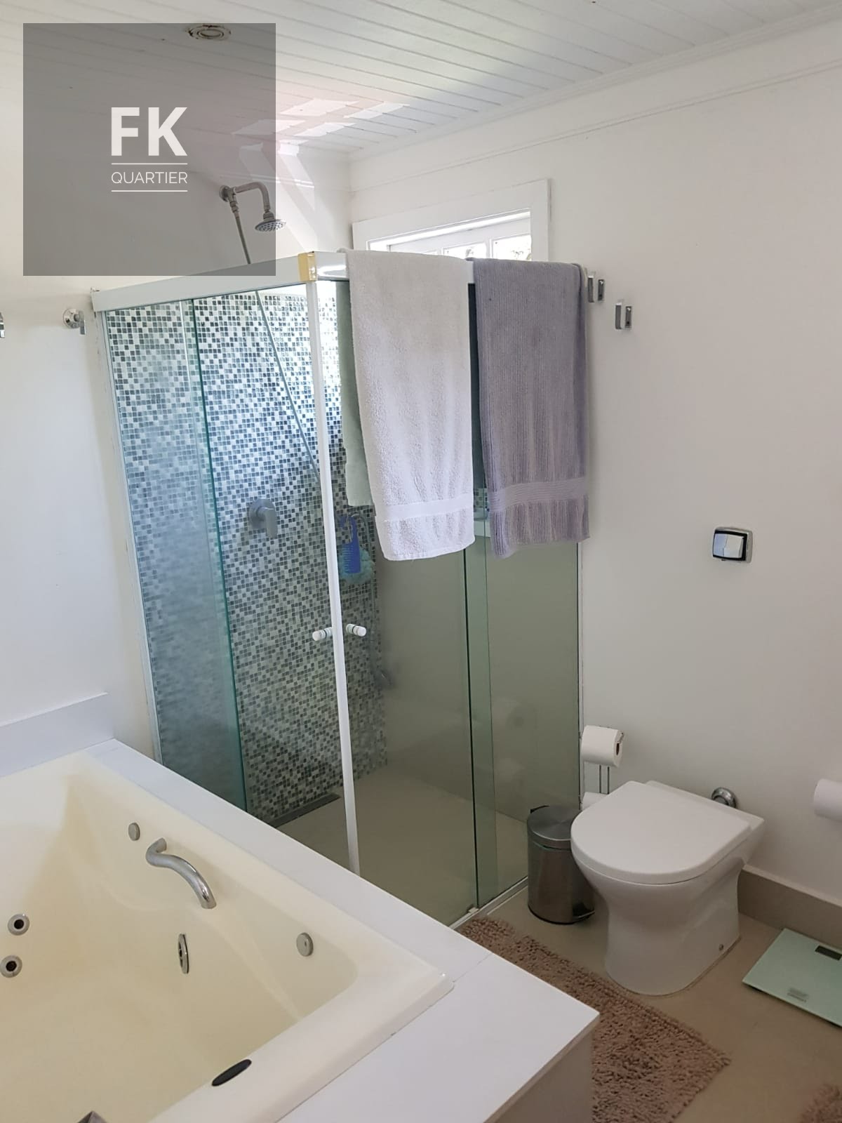 Casa à venda com 3 quartos, 3 suítes, 4 vagas e 360m² no Alphaville, Santana de Parnaíba (SP) — foto 14 de 18