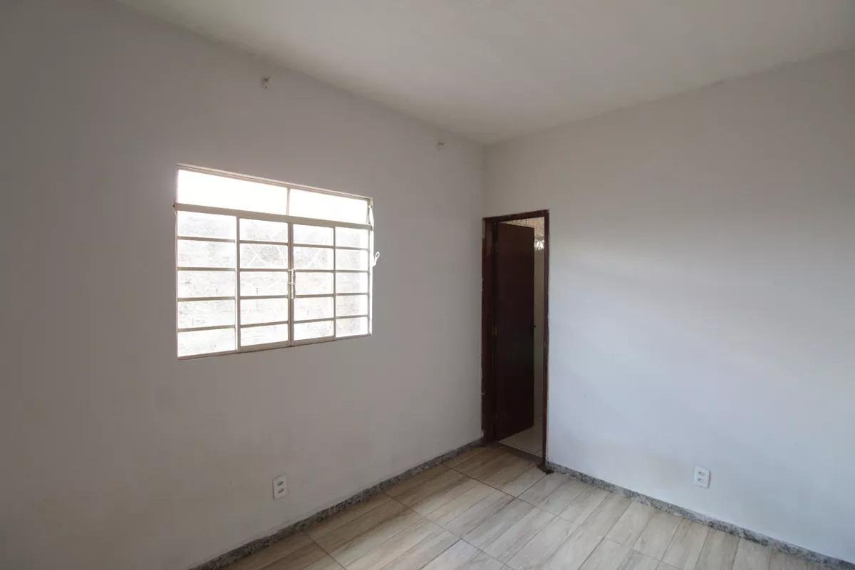 Casa à venda com 4 quartos, 2 suítes, 1 vaga e 486m² no Santa Monica, Belo Horizonte (MG) — foto 14 de 21