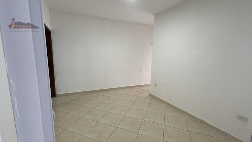 Casa para Locação em Picanço, Guarulhos | 1 Dorm. 2 Banheiros