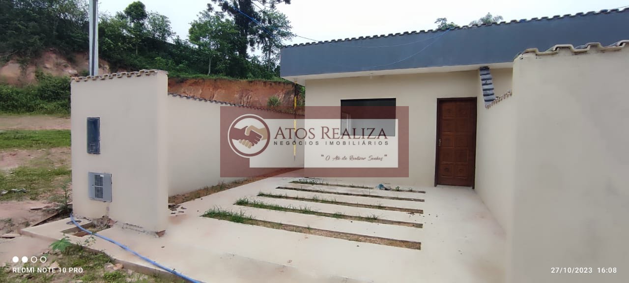 Casa à venda com 2 quartos, 1 banheiro, 2 vagas e 75m² no Balneário São José, São Paulo — foto principal