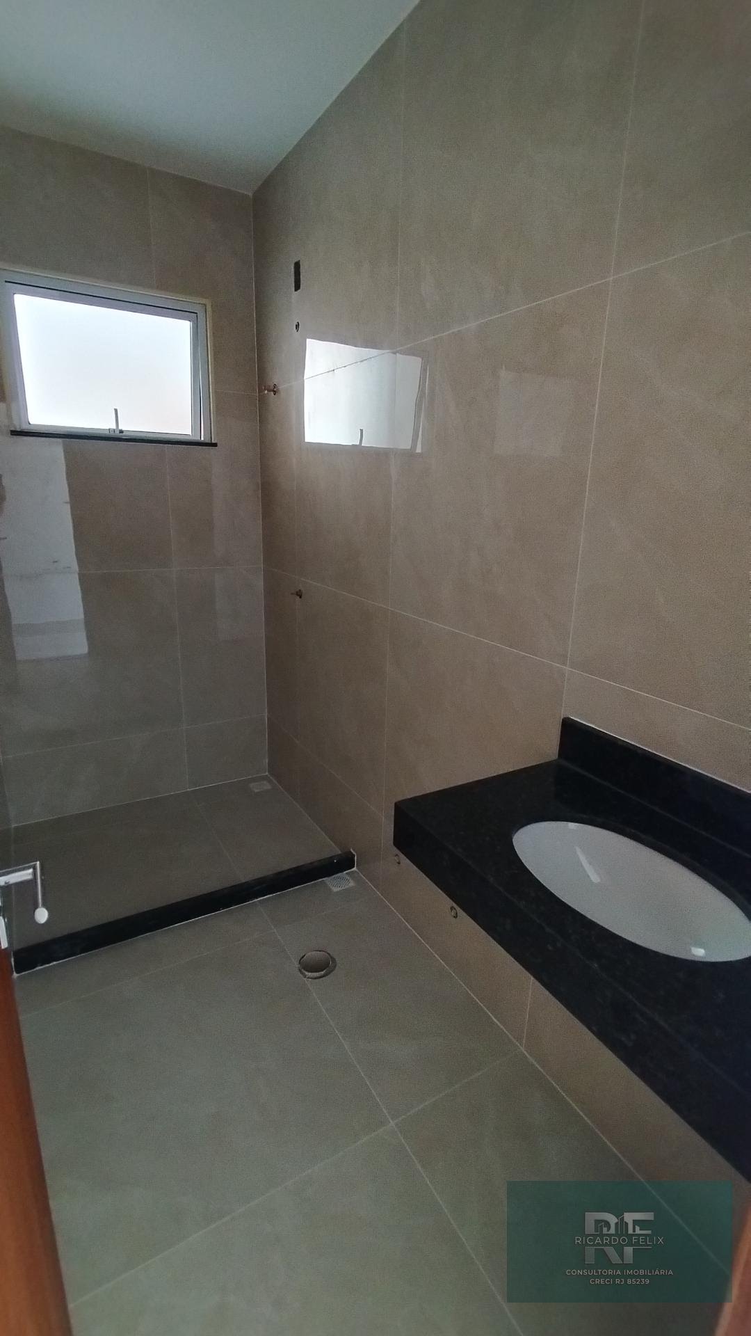 Casa à venda com 3 quartos, 1 suíte, 2 vagas e 210m² no Ouro Verde, Rio das Ostras (RJ) — foto 10 de 26