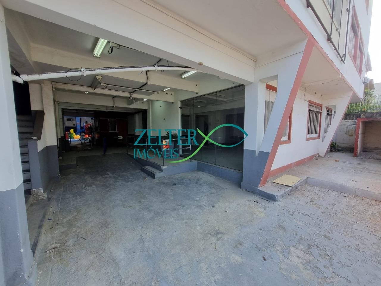 Comercial à venda com 8 banheiros e 6000m² no Olaria, Rio de Janeiro (RJ) — foto 9 de 27