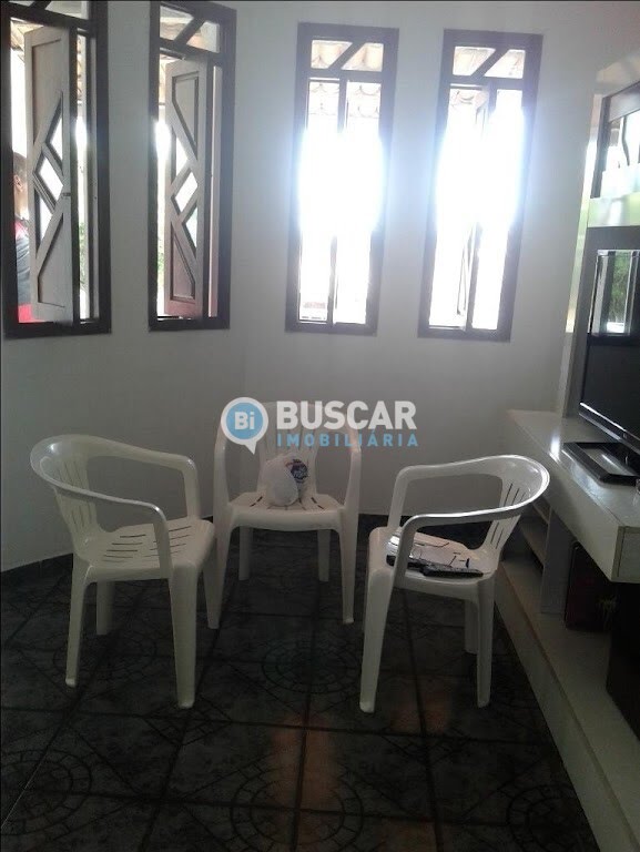 Casa à venda com 4 quartos, 3 banheiros, 2 vagas e 196m² no São João, Feira de Santana (BA) — foto 6 de 17