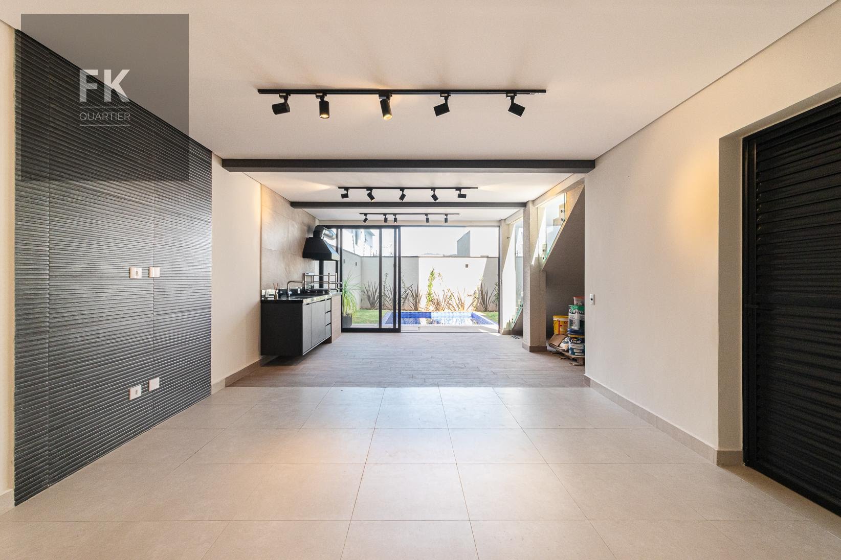 Casa à venda com 3 quartos, 1 suíte, 2 vagas e 177m² no Villas do Jaguari, Santana de Parnaíba (SP) — foto 10 de 26