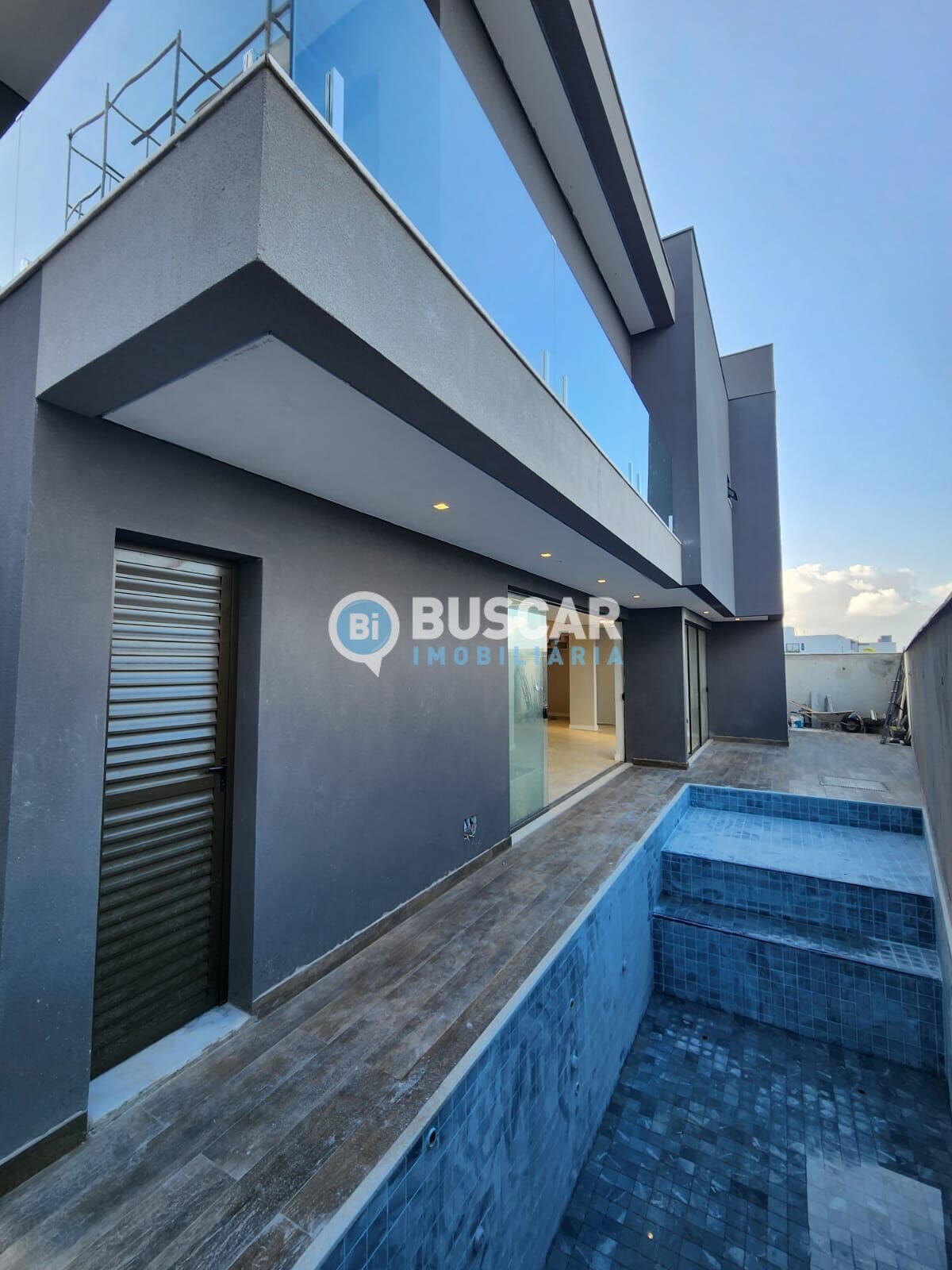Casa à venda com 4 quartos, 4 suítes, 4 vagas e 300m² no Sim, Feira de Santana (BA) — foto 8 de 18