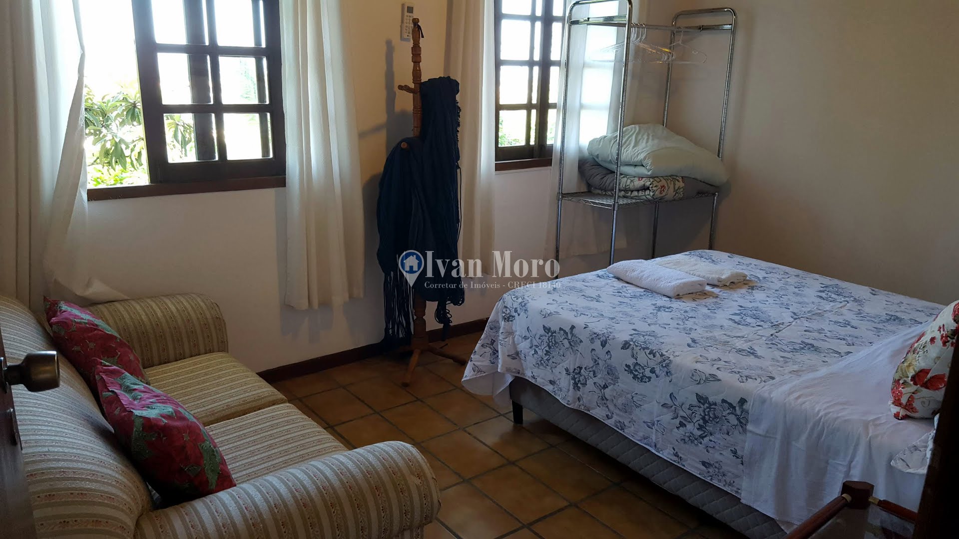 Casa para alugar com 6 quartos, 4 suítes, 4 vagas e 350m² no Daniela, Florianópolis (SC) — foto 14 de 30