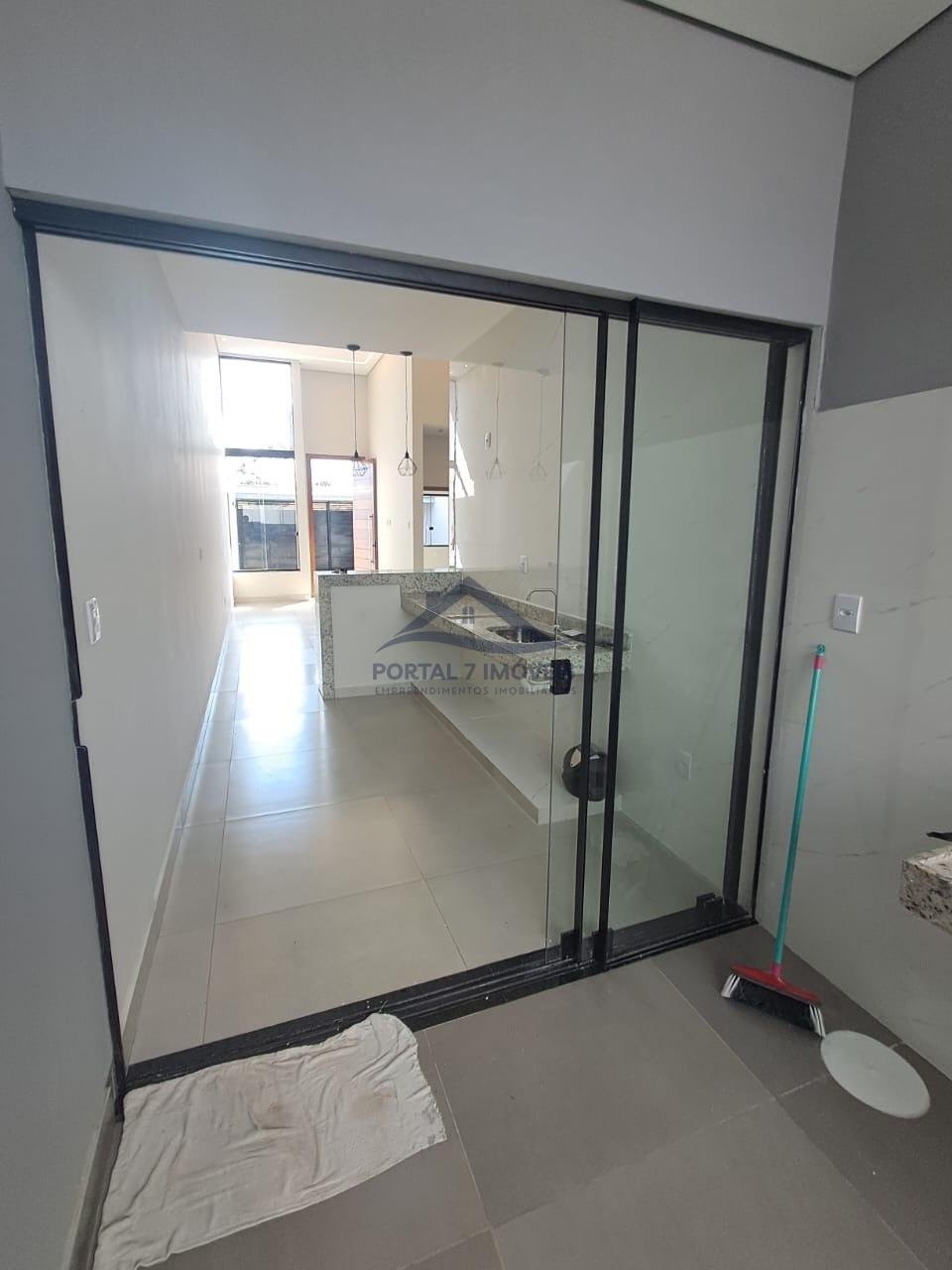 Casa à venda com 2 quartos, 1 suíte, 2 vagas e 93m² no Flórida, Sete Lagoas (MG) — foto 17 de 26