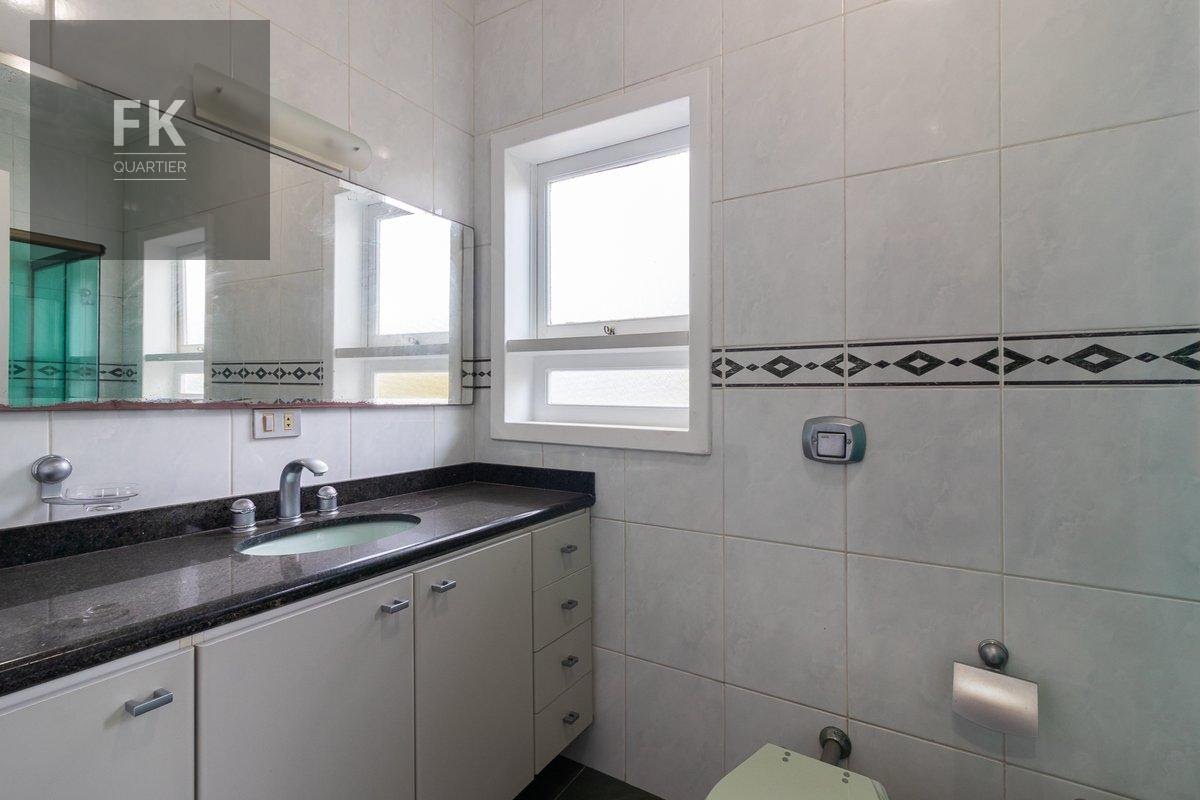 Casa à venda com 4 quartos, 4 suítes, 6 vagas e 415m² no Residencial Morada dos Lagos, Barueri (SP) — foto 14 de 29