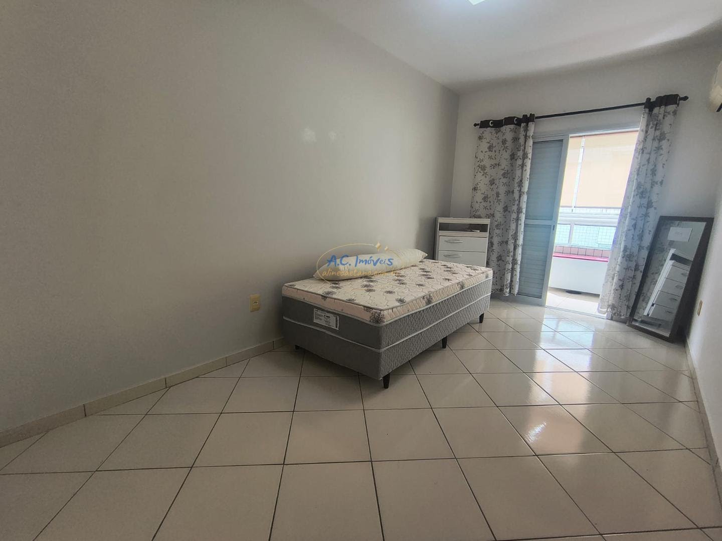 Apartamento à venda com 2 quartos, 1 suíte, 1 vaga e 122m² no Guilhermina, Praia Grande (SP) — foto 17 de 25