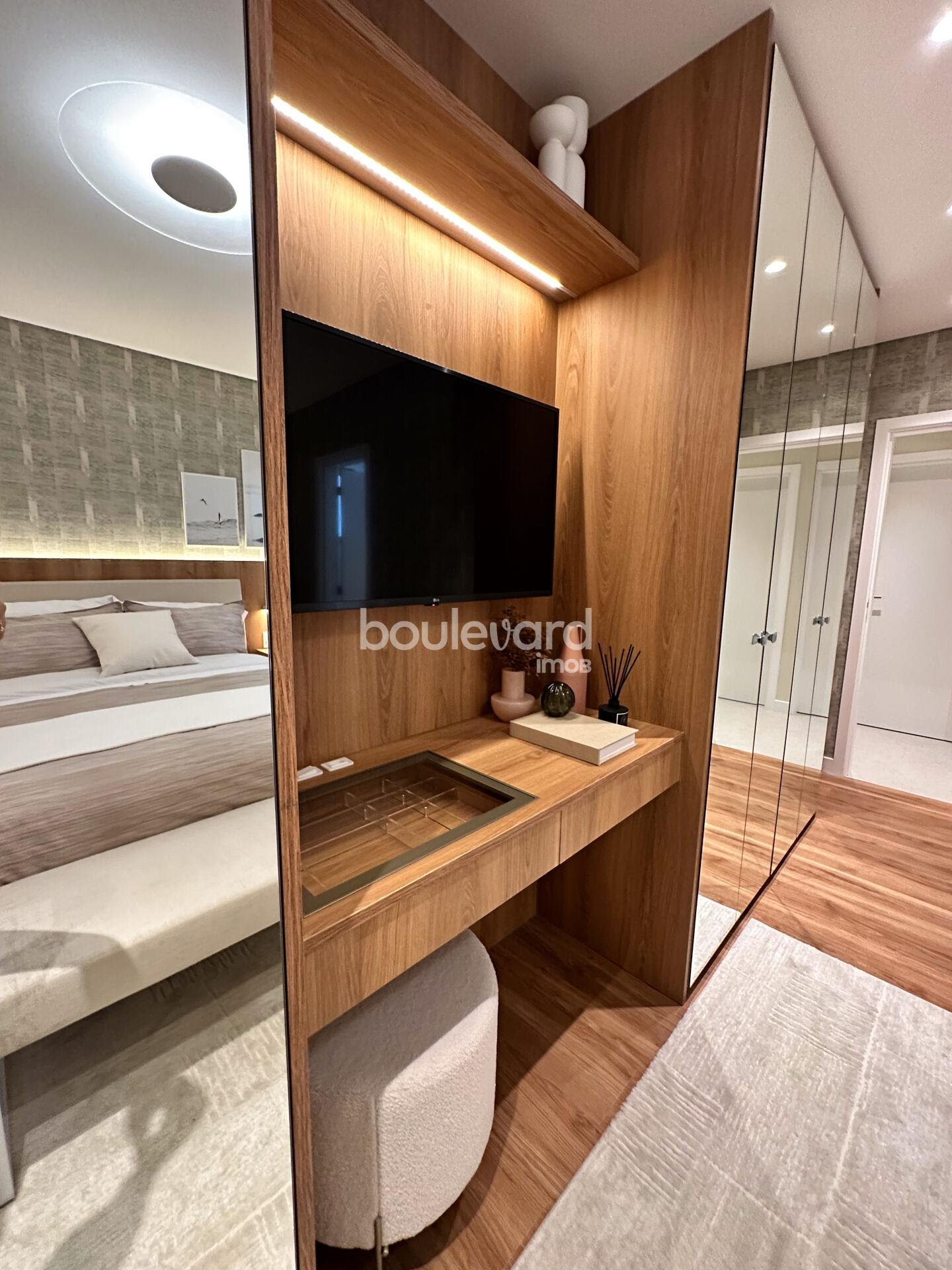 Apartamento à venda com 3 quartos, 1 suíte, 2 vagas e 107m² no Centro, Florianópolis (SC) — foto 9 de 30