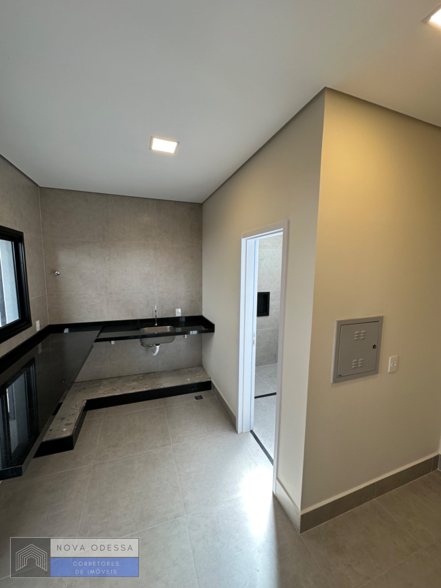 Casa à venda com 3 quartos, 1 suíte, 4 vagas e 185m² no Engenho Velho II, Nova Odessa (SP) — foto 18 de 26